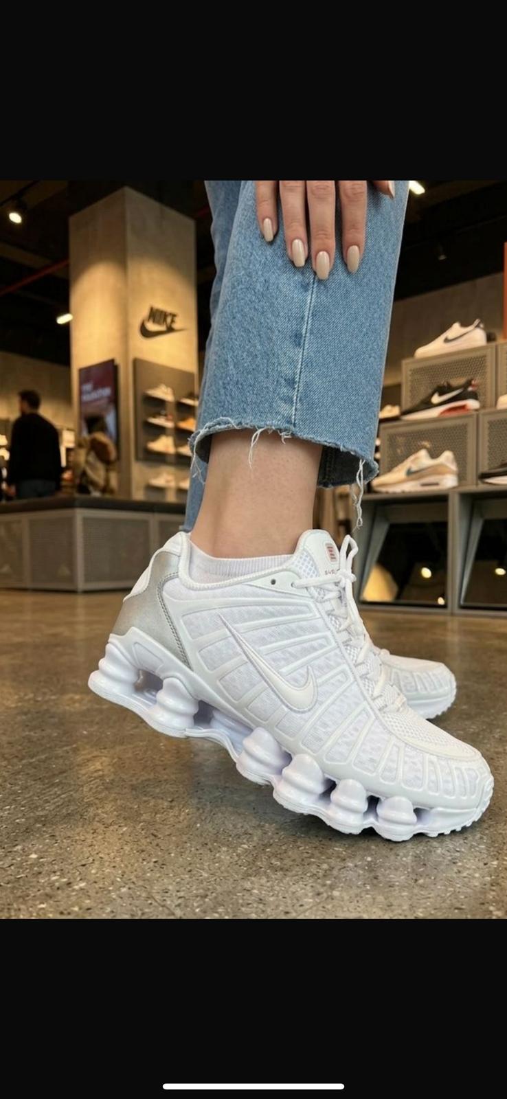 NIKE SHOX TL White Женски Маратонки