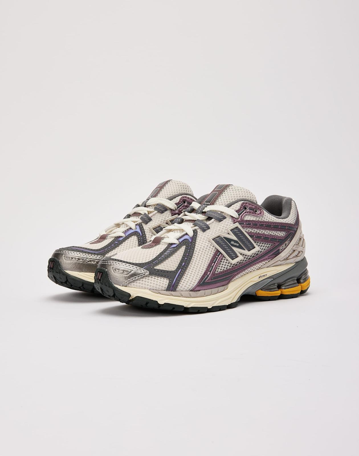 NEW BALANCE 1906. Женски Обувки